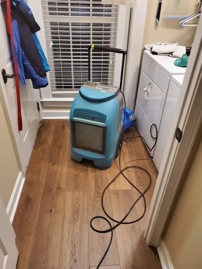 Commercial dehumidifier deployed for Crawl Space Restoration in Toledo